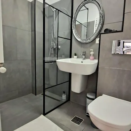 Apartment Ris Premium Lux Jacuzzi Bukarest