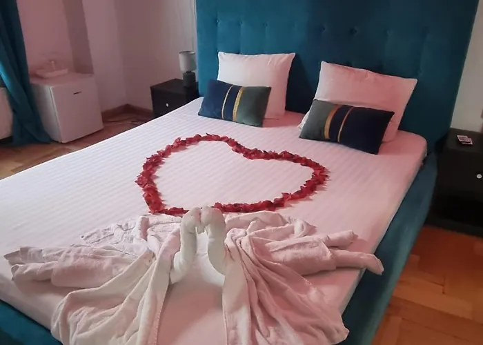 Apartment Ris Premium Lux Jacuzzi Bucharest